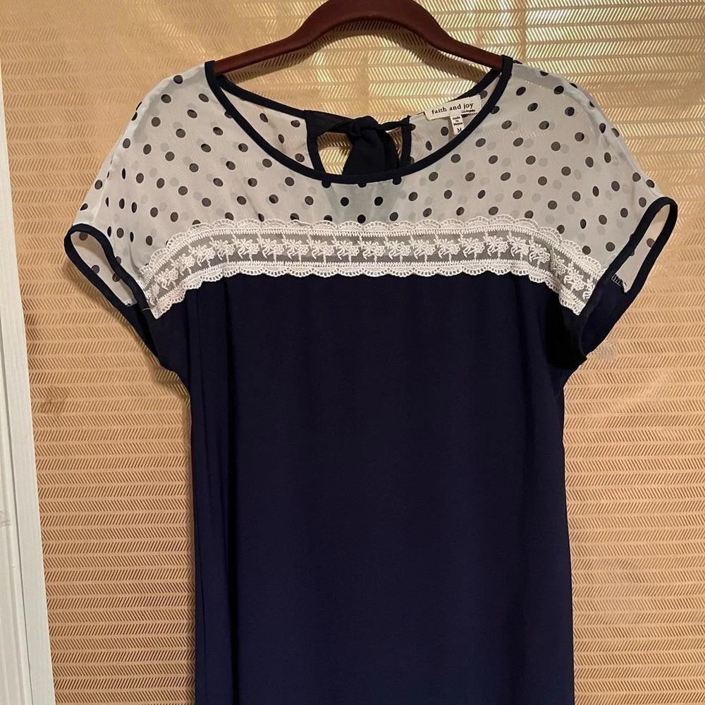 FAITH & JOY~ NAVY POLKA DOT~ BLOUSE~M